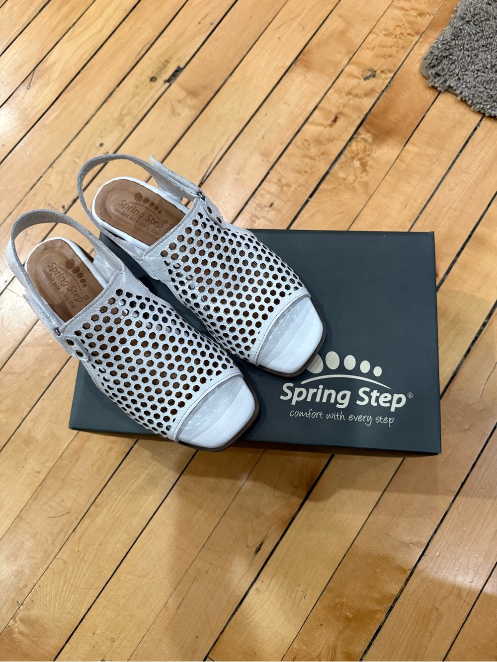 Spring Step White Sandal - Picture 2 of 5